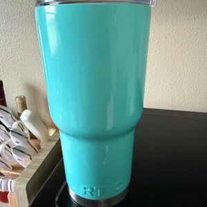 Rtic & Pioneer Woman Bundle